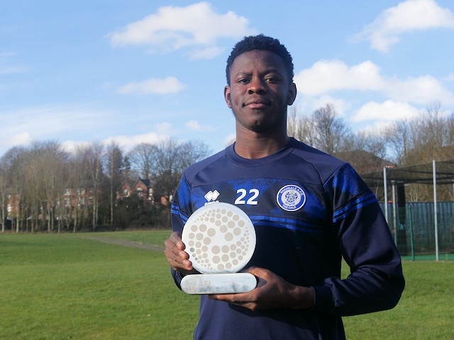 Kwadwo Baah with his EFL Young Player of the Month award