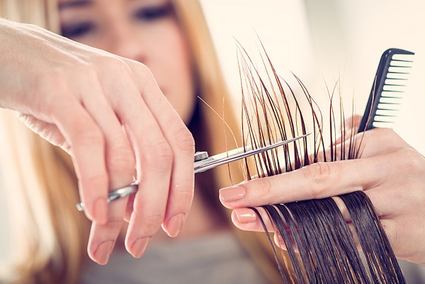 Hairdressers, barbers, beauty salons and gyms can apply for Omicron grant funding