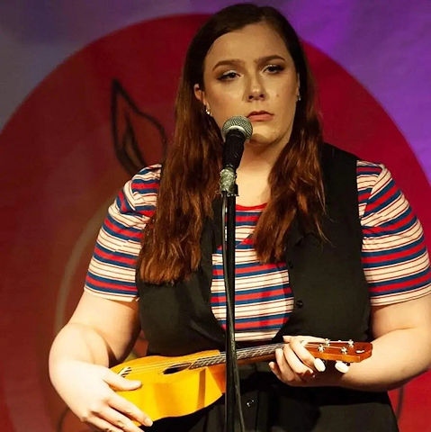 Rising star Anna Thomas will be on stage the night before the festival, winner of BBC’s New Comedy Awards 2021