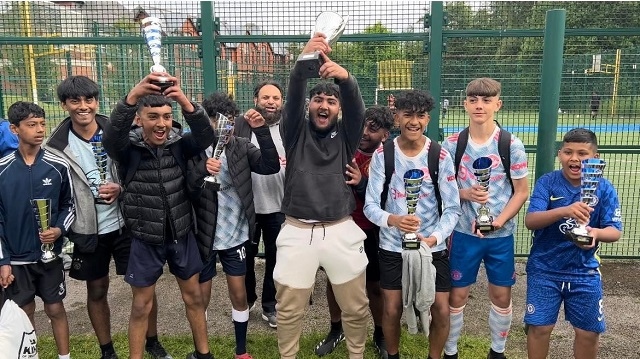 Shaw Maktab win Rochdale’s 8th inter-mosque football tournament