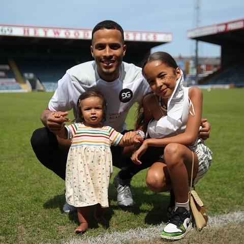 Joe Thompson with his daughters at the event last year