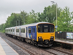 Train at Mills Hill Station