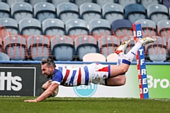 McNally scores a try for Hornets against Hunslet